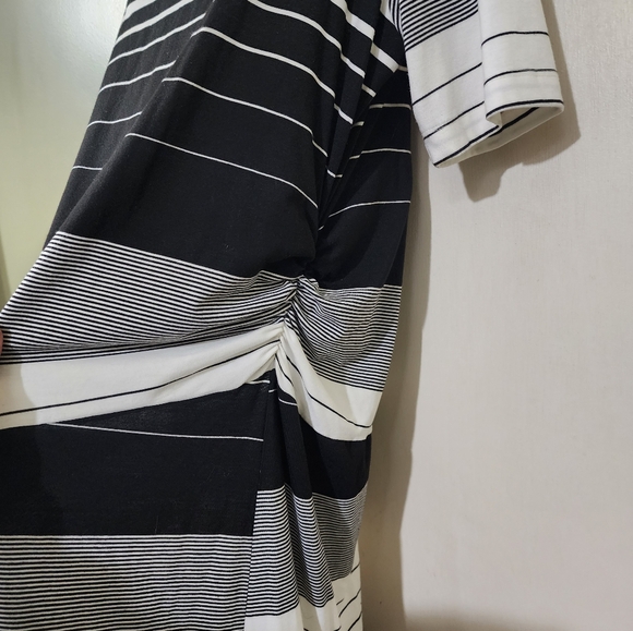 Nally & Millie, Casual Dress, Black and white, Sz Large Like new condition - Picture 6 of 9